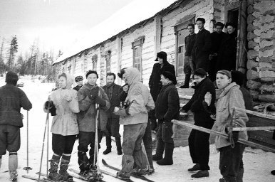 Смерть, идущая по следу… (интернет-версия) - Dyatloff_group_poxod_arhiv_Alerseya_Koskina_15.jpg