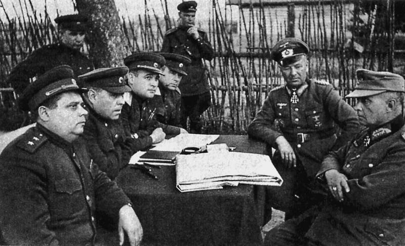 Генерал армии Черняховский - i_024.jpg