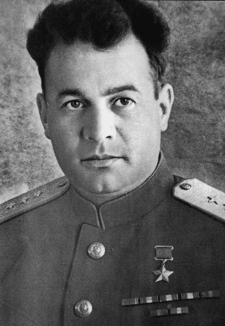 Генерал армии Черняховский - i_031.jpg