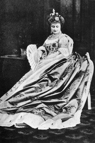 Великие женщины мировой истории. 100 сюжетов о трагедиях и триумфах прекрасной половины человечества - i_054.jpg