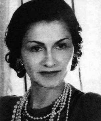 Великие женщины мировой истории. 100 сюжетов о трагедиях и триумфах прекрасной половины человечества - i_069.jpg
