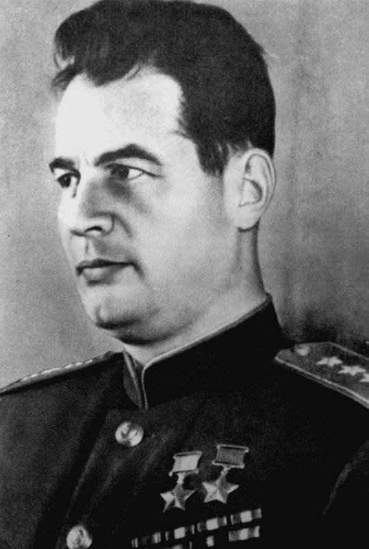 Маршал Баграмян. Мы много пережили в тиши после войны - i_010.jpg