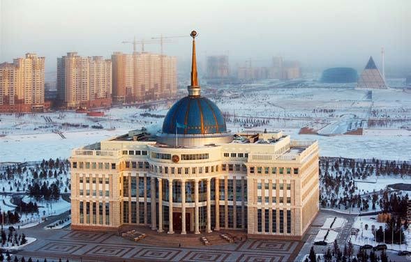 Столицы. Их многообразие, закономерности развития и перемещения - i_015.jpg