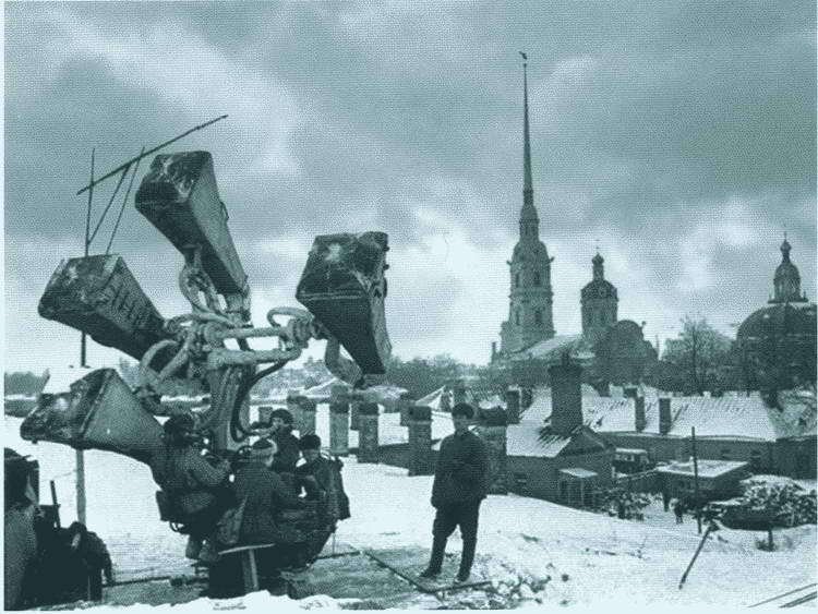 Повседневная жизнь блокадного Ленинграда - i_013.jpg
