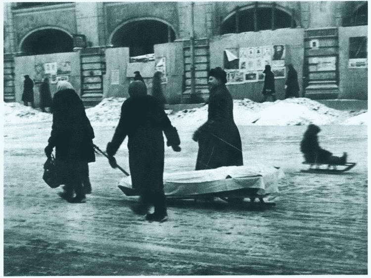 Повседневная жизнь блокадного Ленинграда - i_031.jpg