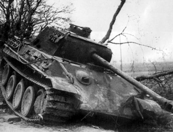 Берлин 45-го. Сражения в логове зверя - _024_arnswalde_panther_.jpg
