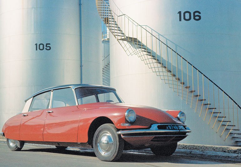 10 автомобилей, которые перевернули мир - i_173.jpg