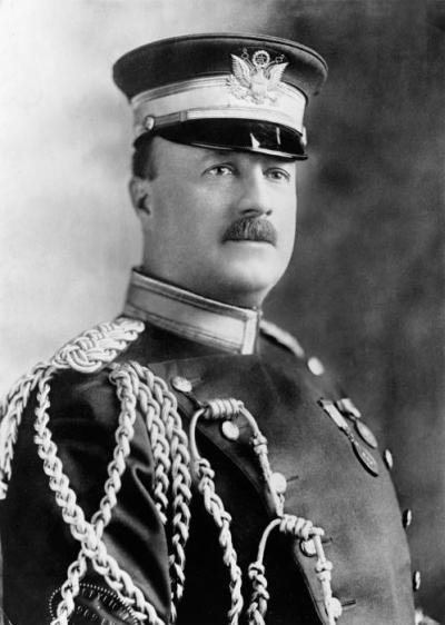 Титаник - archibald_willingham_butt.jpg