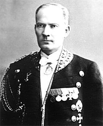 Люди Зимнего дворца. Монаршие особы, их фавориты и слуги - i_200.jpg
