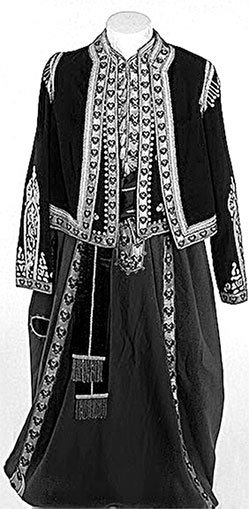 Люди Зимнего дворца. Монаршие особы, их фавориты и слуги - i_469.jpg