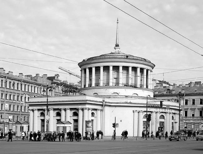 Невский проспект. Дом за домом - i_276.jpg