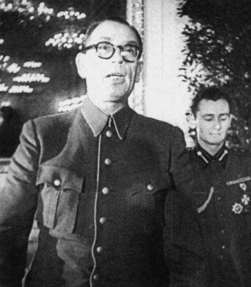 Власов против Сталина. Трагедия Русской освободительной армии, 1944–1945 - i_014.jpg