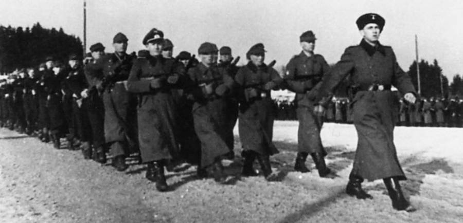 Власов против Сталина. Трагедия Русской освободительной армии, 1944–1945 - i_030.jpg