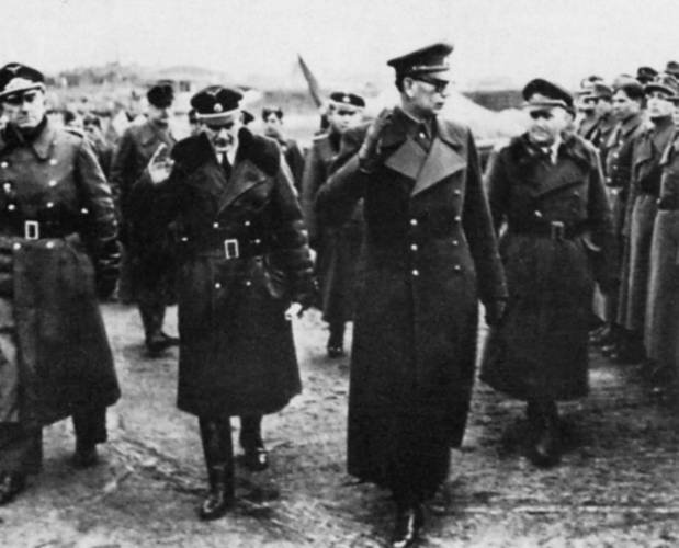 Власов против Сталина. Трагедия Русской освободительной армии, 1944–1945 - i_035.jpg