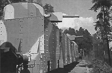 Крепости на колесах: История бронепоездов - i_096.jpg