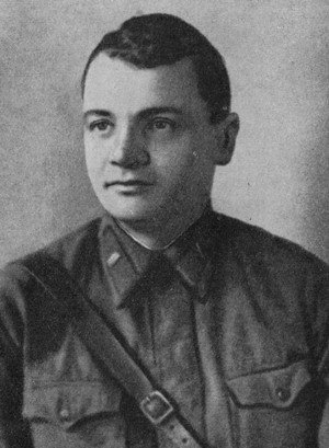 Советские поэты, павшие на Великой Отечественной войне - i_006.jpg