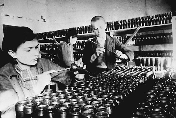 Детская книга войны - Дневники 1941-1945 - BezkrepkogotylanebylobyehtojjPobedy.jpg