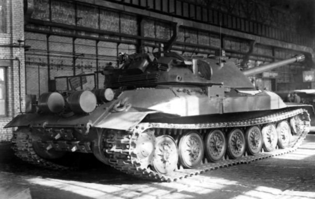 Супертанки Сталина ИС-7 и др. Сверхтяжелые танки СССР - i_125.jpg