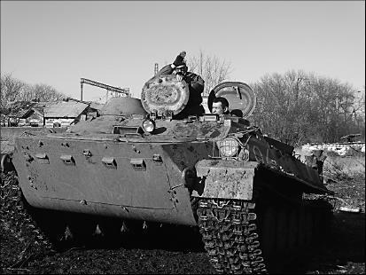 В окопах Донбасса. Крестный путь Новороссии - i_027.jpg