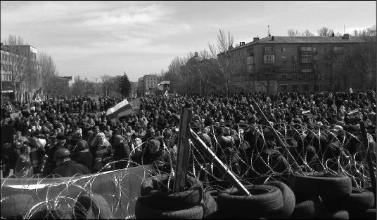 В окопах Донбасса. Крестный путь Новороссии - i_035.jpg