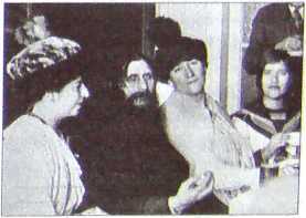 Исторические хроники с Николаем Сванидзе. Книга 1. 1913-1933 - i_049.jpg