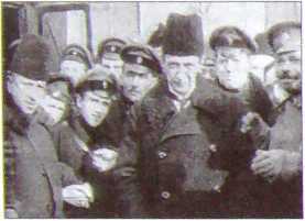 Исторические хроники с Николаем Сванидзе. Книга 1. 1913-1933 - i_064.jpg