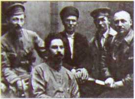 Исторические хроники с Николаем Сванидзе. Книга 1. 1913-1933 - i_077.jpg