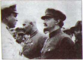Исторические хроники с Николаем Сванидзе. Книга 1. 1913-1933 - i_139.jpg