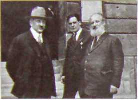Исторические хроники с Николаем Сванидзе. Книга 1. 1913-1933 - i_213.jpg