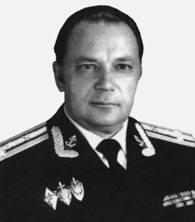 Сто великих операций спецслужб - i_069.jpg