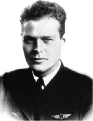 Подлинная история авиаполка «Нормандия – Неман» - i_046.jpg