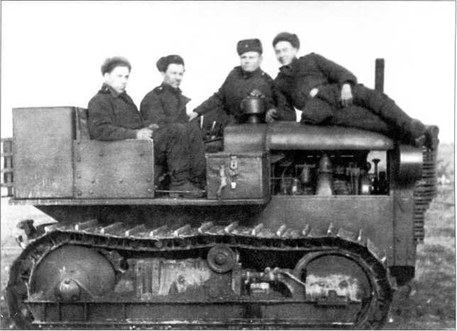 Артиллерийский тягач «Коминтерн»<br />На службе у бога войны - i_193.jpg