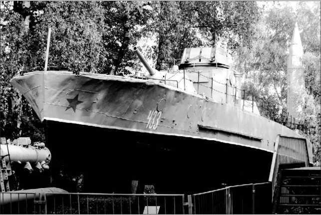 Бронекатера Сталина<br />(«Речные танки» Великой Отечественной) - i_083.jpg