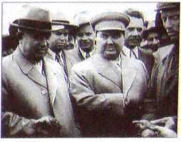 Исторические хроники с Николаем Сванидзе. Книга 2. 1934-1953 - i_154.jpg