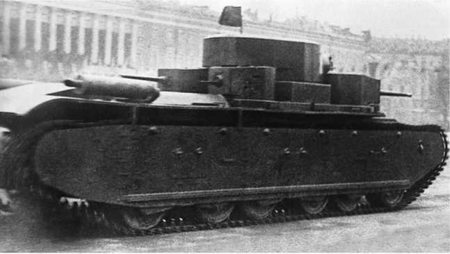 Советский тяжелый танк Т-35<br />(«Сталинский монстр») - i_013.jpg