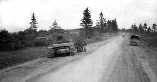 1941. «Последний парад» мехкорпусов Красной Армии - i_045.jpg
