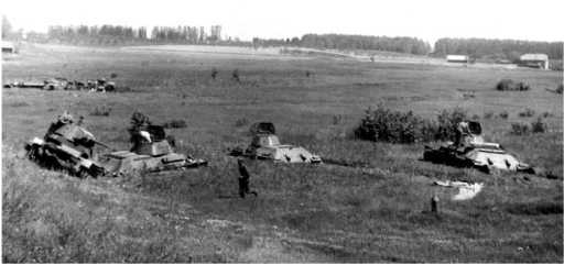 1941. «Последний парад» мехкорпусов Красной Армии - i_088.jpg