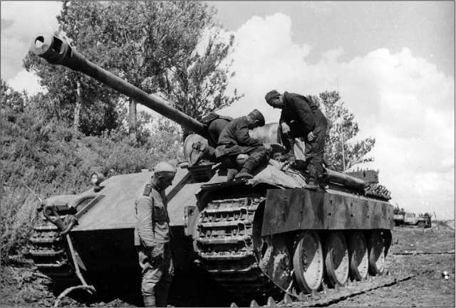 Танки III Рейха. Том II<br />(Самая полная энциклопедия) - i_277.jpg