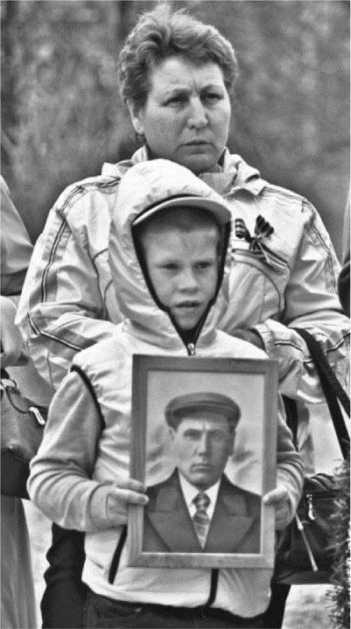 Ад-184<br />(Советские военнопленные, бывшие узники вяземских «дулагов», вспоминают) - i_119.jpg