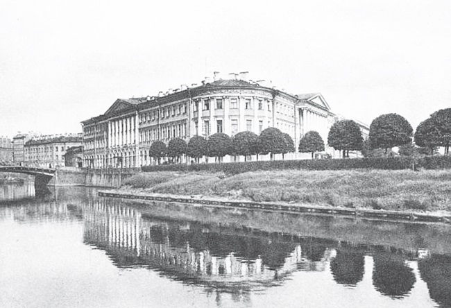 Знаменитые петербургские дома. Адреса, история и обитатели - img_152